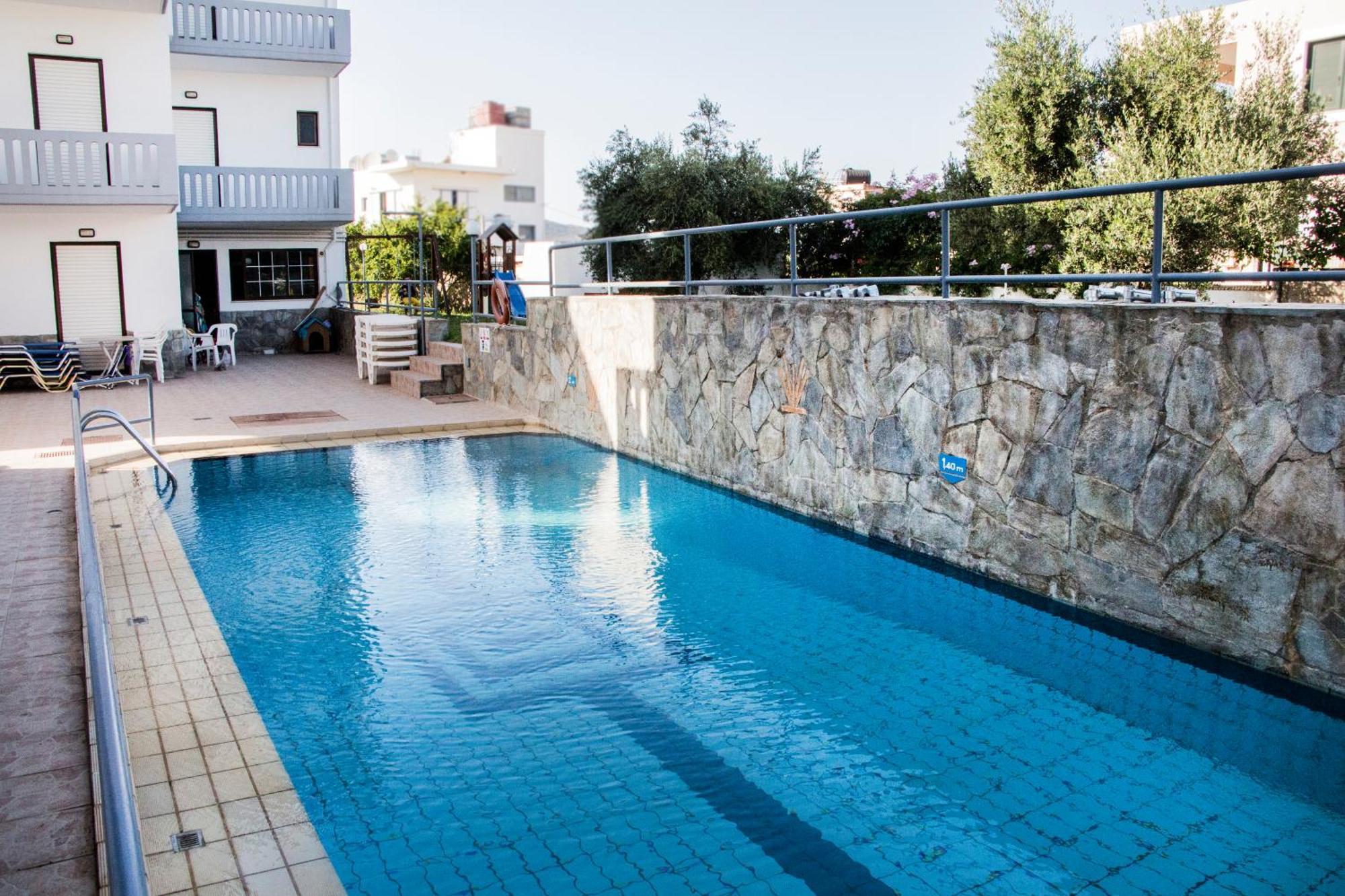 Popi Hotel Apartments Agia Marina Eksteriør billede