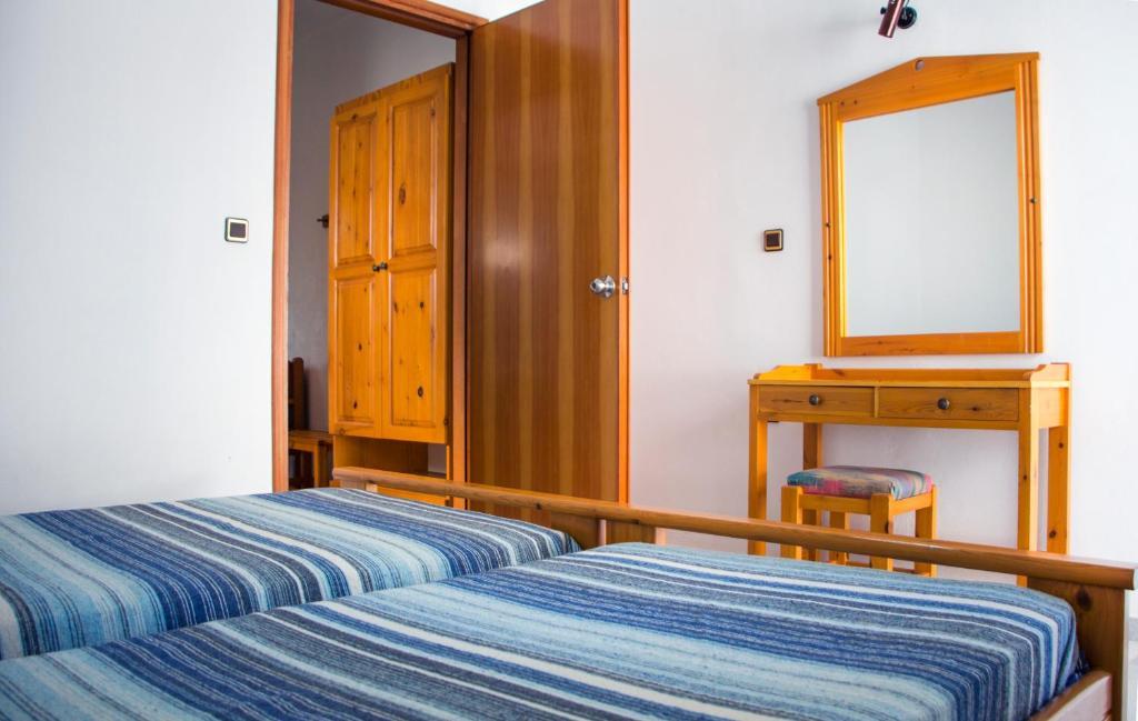 Popi Hotel Apartments Agia Marina Eksteriør billede